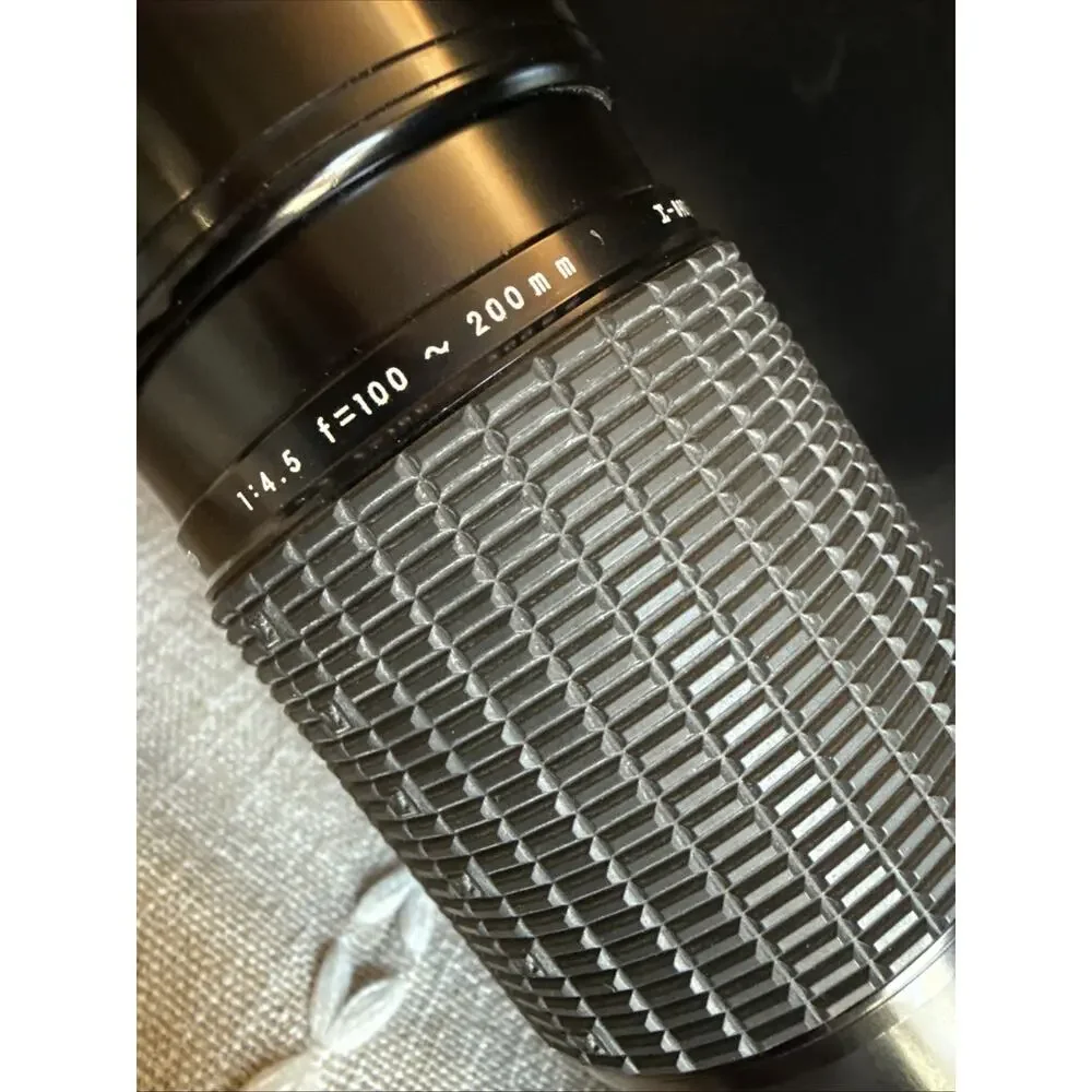 Sigma Zoom-K Macro 1:4.5 100-200 mm f4.5 Olympus Mount Camera Lens